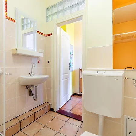 Apartman In With Garden Altentreptow