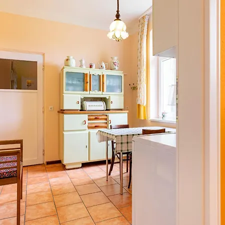 In With Garden Apartman